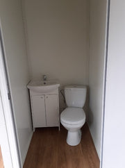 18m² kantoorruimte met badkamer en kitchenette