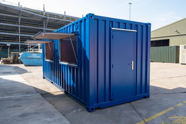 20-voet zeecontainer met dubbel serviceluik. (Ref: 21720)