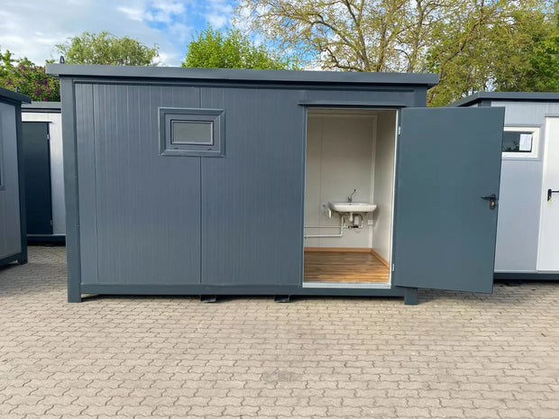 Sanitaire container voor mensen met een beperking Sanitaire container voor mensen met een beperking Toilet met oprit (Ref: 3907)