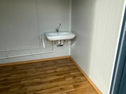 Sanitaire container voor mensen met een beperking Sanitaire container voor mensen met een beperking Toilet met oprit (Ref: 3907)