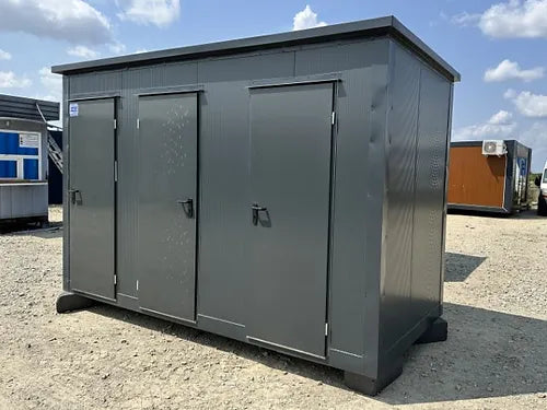 Sanitaire container met 3 cabines (Ref: S2107)